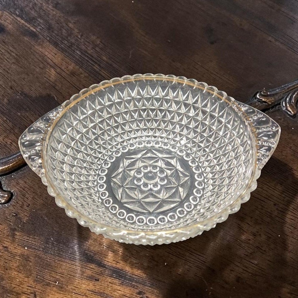 Crystal Serving Bowl‎ with Handles, Vintage Diamond Cut Design, Centerpiece